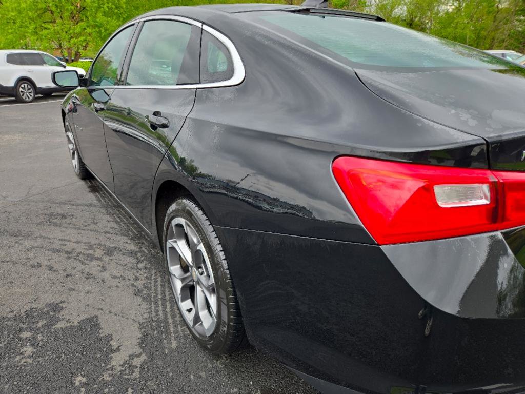 Used 2023 Chevrolet Malibu LT FWD image 28