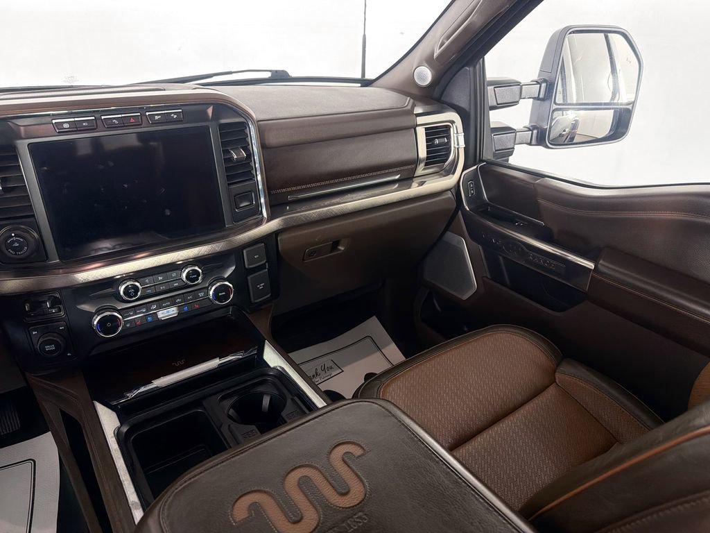 Used 2023 Ford F350 King Ranch w/ FX4 Off-Road Package image 25