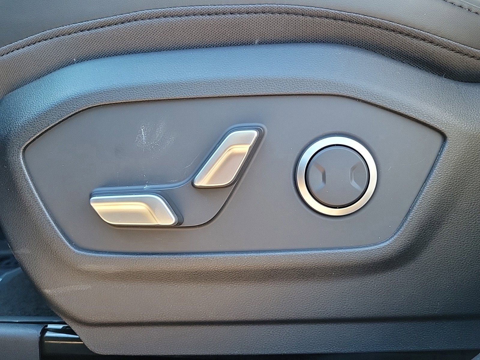 New 2026 Hyundai Santa Fe SEL image 23