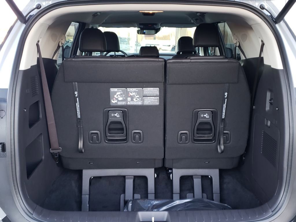 New 2026 Kia Carnival EX FWD image 7