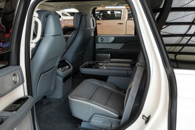 Used 2020 Lincoln Navigator Black Label image 34