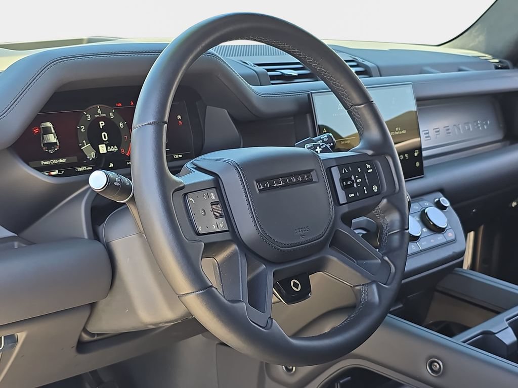 Certified 2025 Land Rover Defender 110 AWD/4WD image 16