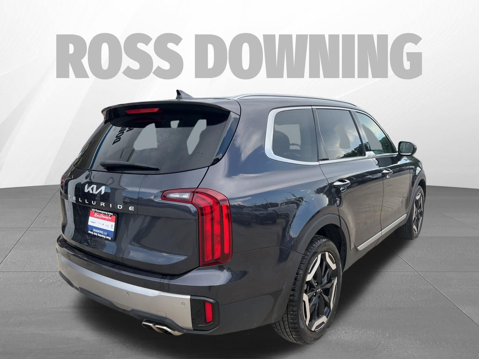 Used 2025 Kia Telluride S FWD image 4
