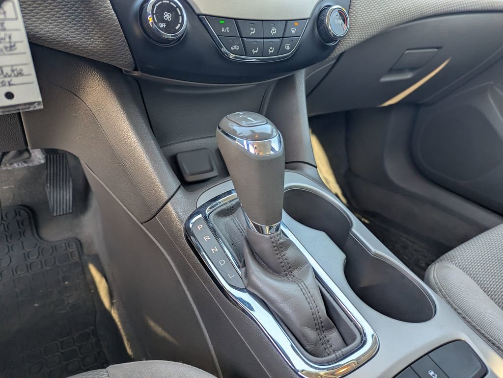 Used 2018 Chevrolet Cruze LS FWD image 14