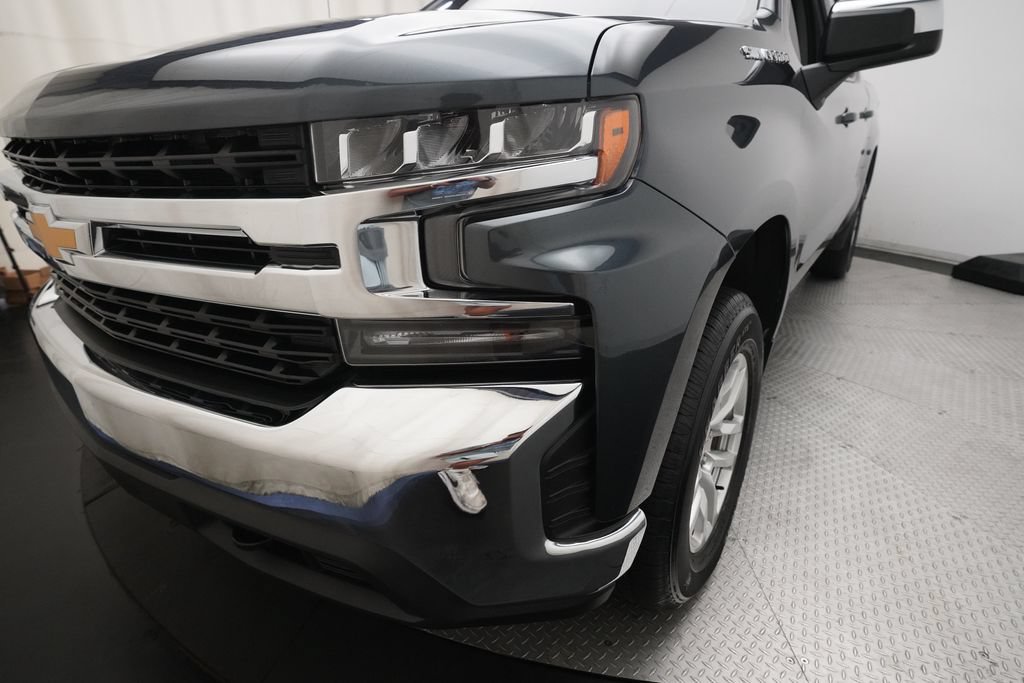 Used 2022 Chevrolet Silverado 1500 LT AWD/4WD image 22