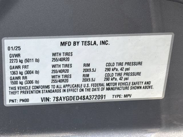 Used 2025 Tesla Model Y Long Range RWD image 32