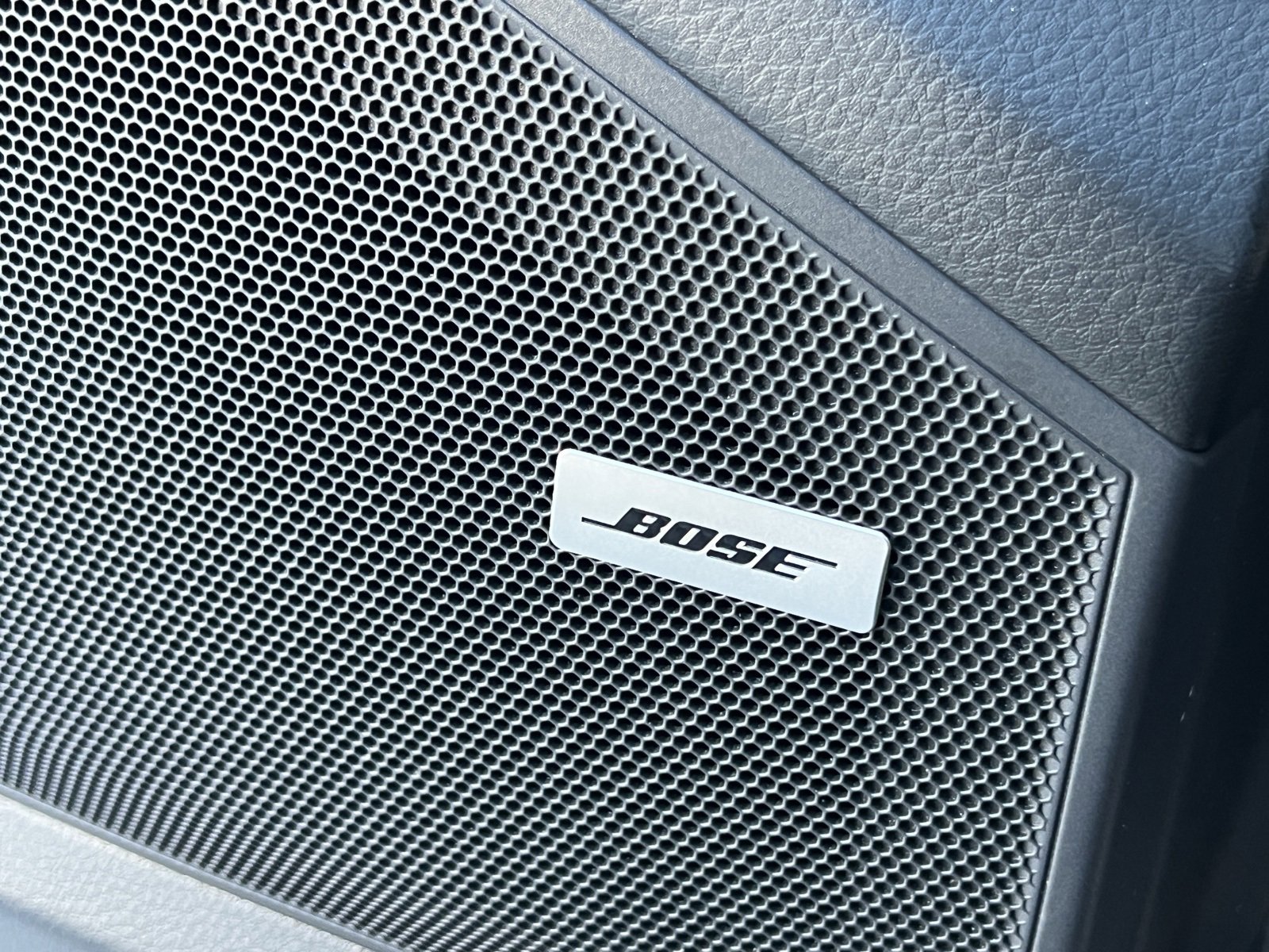 Certified 2021 Porsche Cayenne Coupe image 29