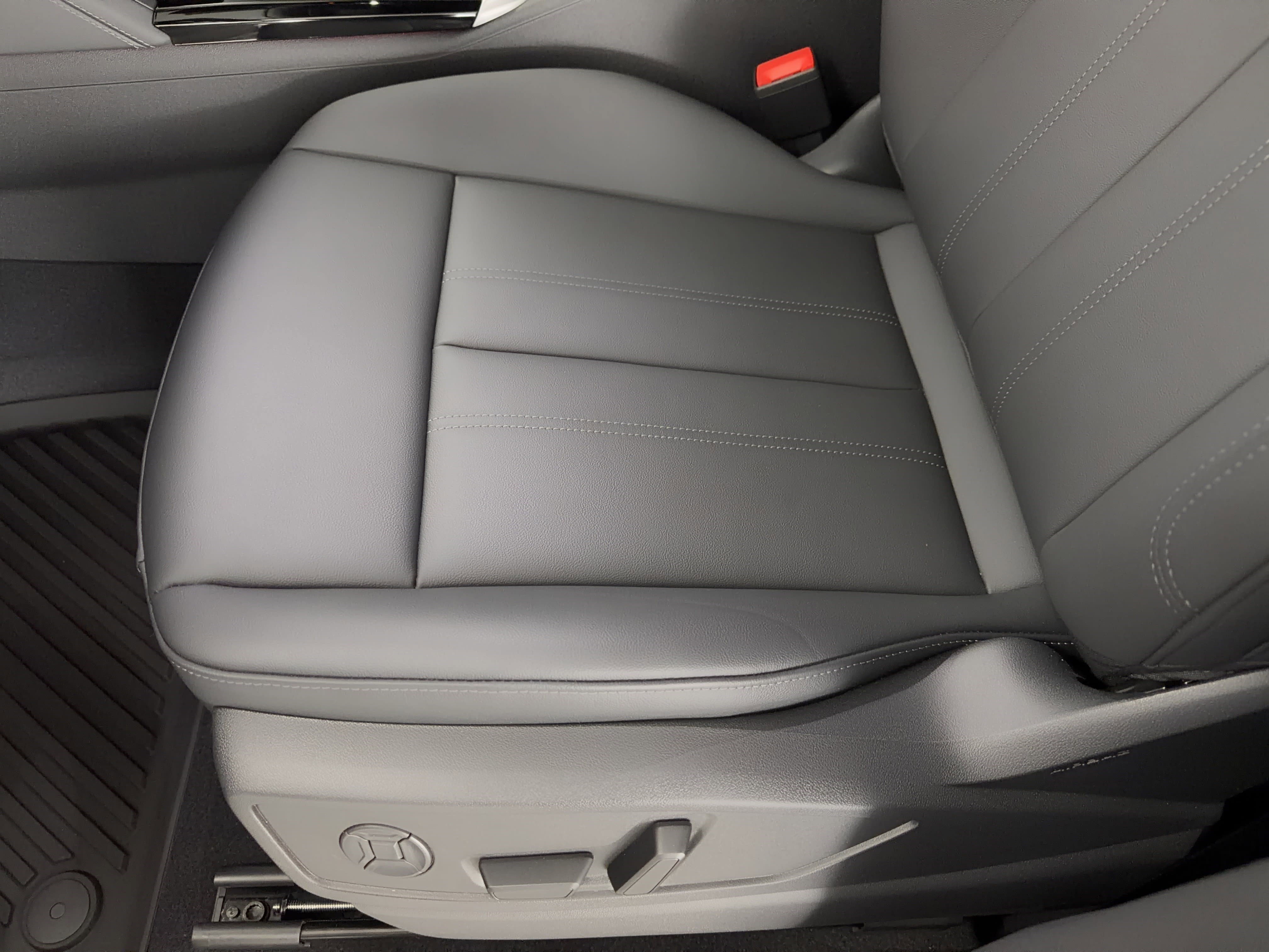 New 2026 Audi Q5 Premium Plus image 16