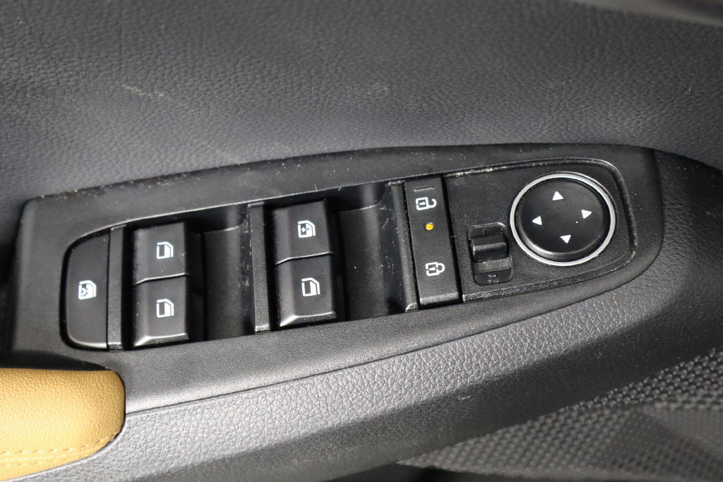 Used 2024 Kia Seltos EX FWD image 20