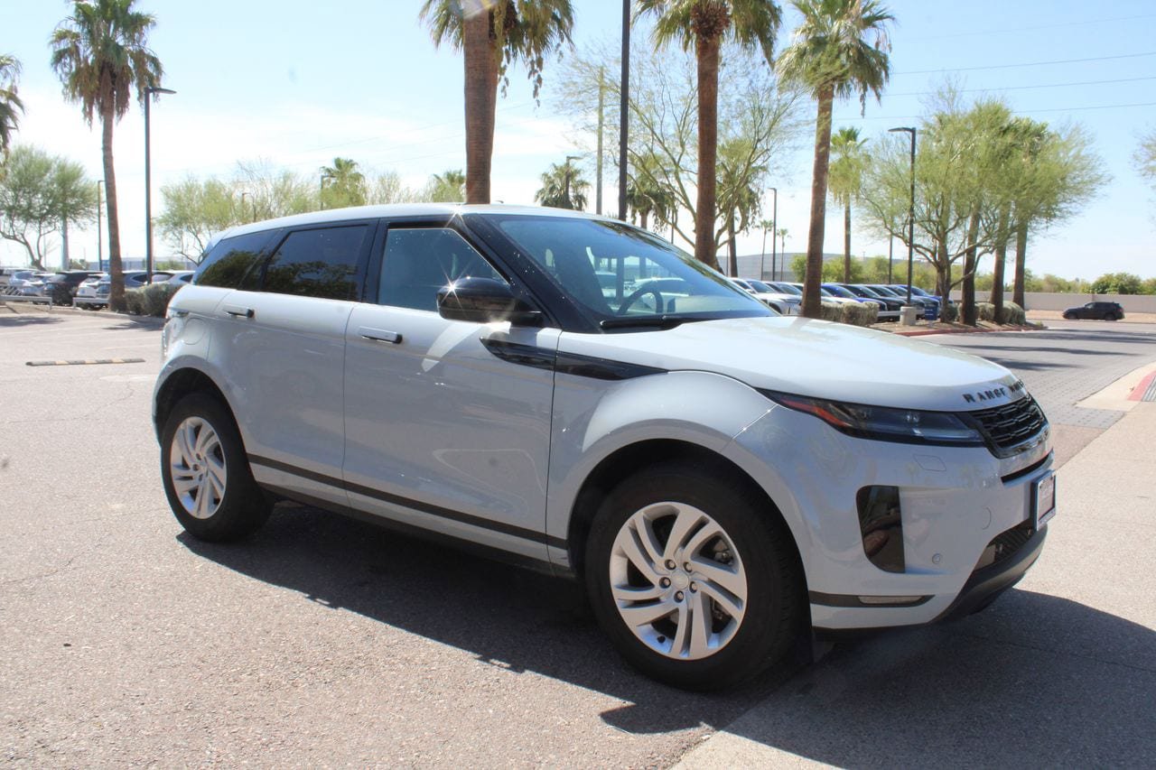 Used 2024 Land Rover Range Rover Evoque S AWD/4WD image 9