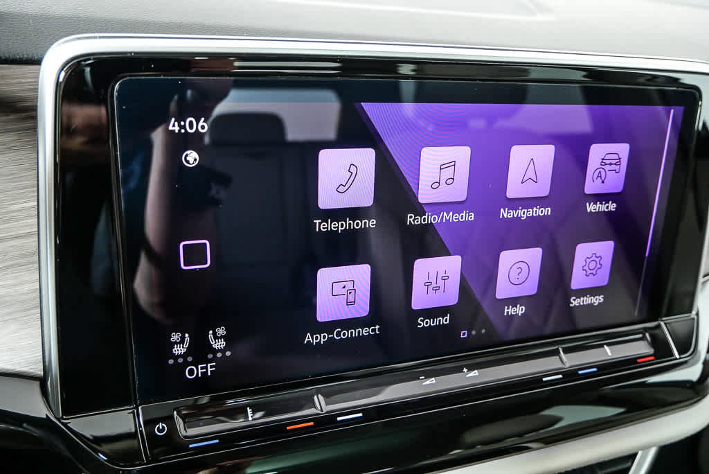 Certified 2025 Volkswagen Atlas SEL Premium R-Line image 14