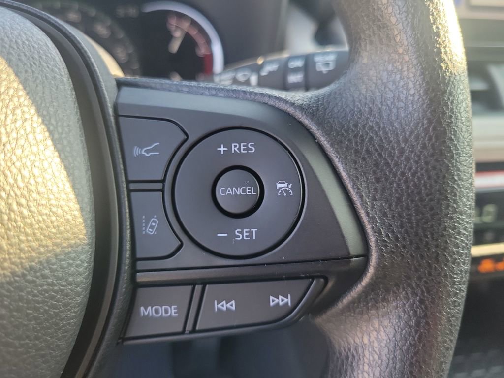 Certified 2025 Toyota RAV4 XLE image 27