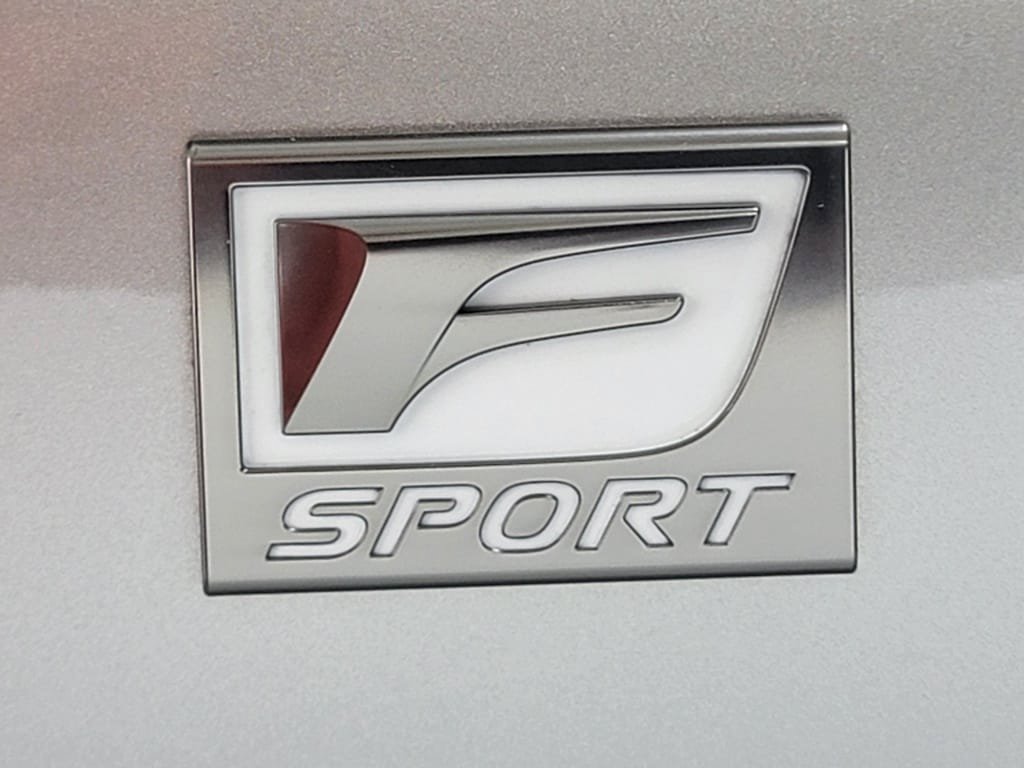 Used 2019 Lexus ES 350 F Sport w/ Accessory Package FWD image 10