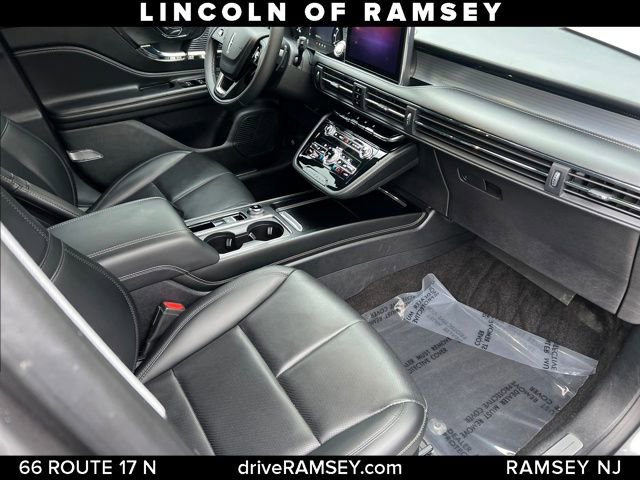 Used 2022 Lincoln Corsair AWD w/ Equipment Group 101A image 16