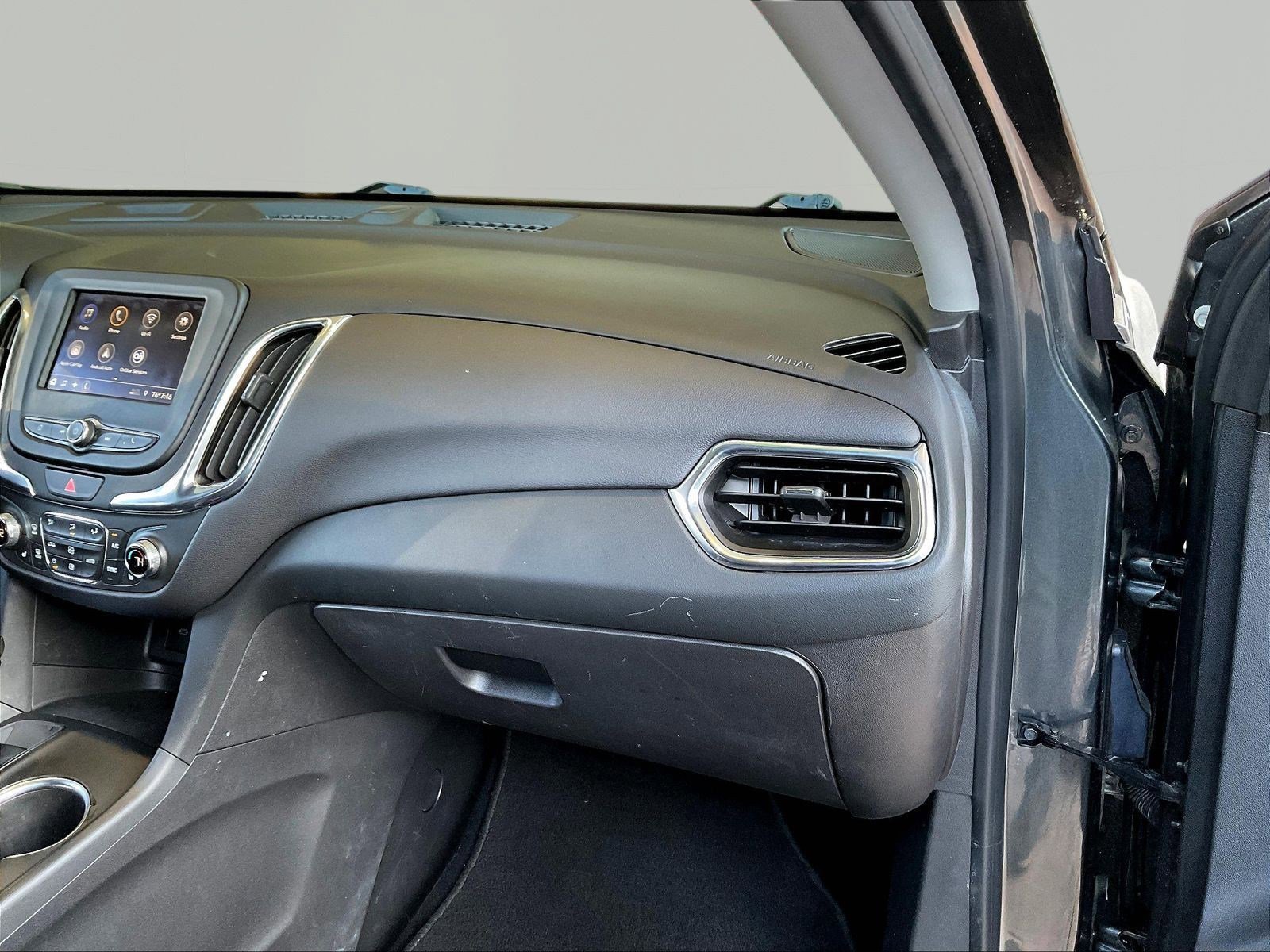 Used 2021 Chevrolet Equinox LT FWD image 25