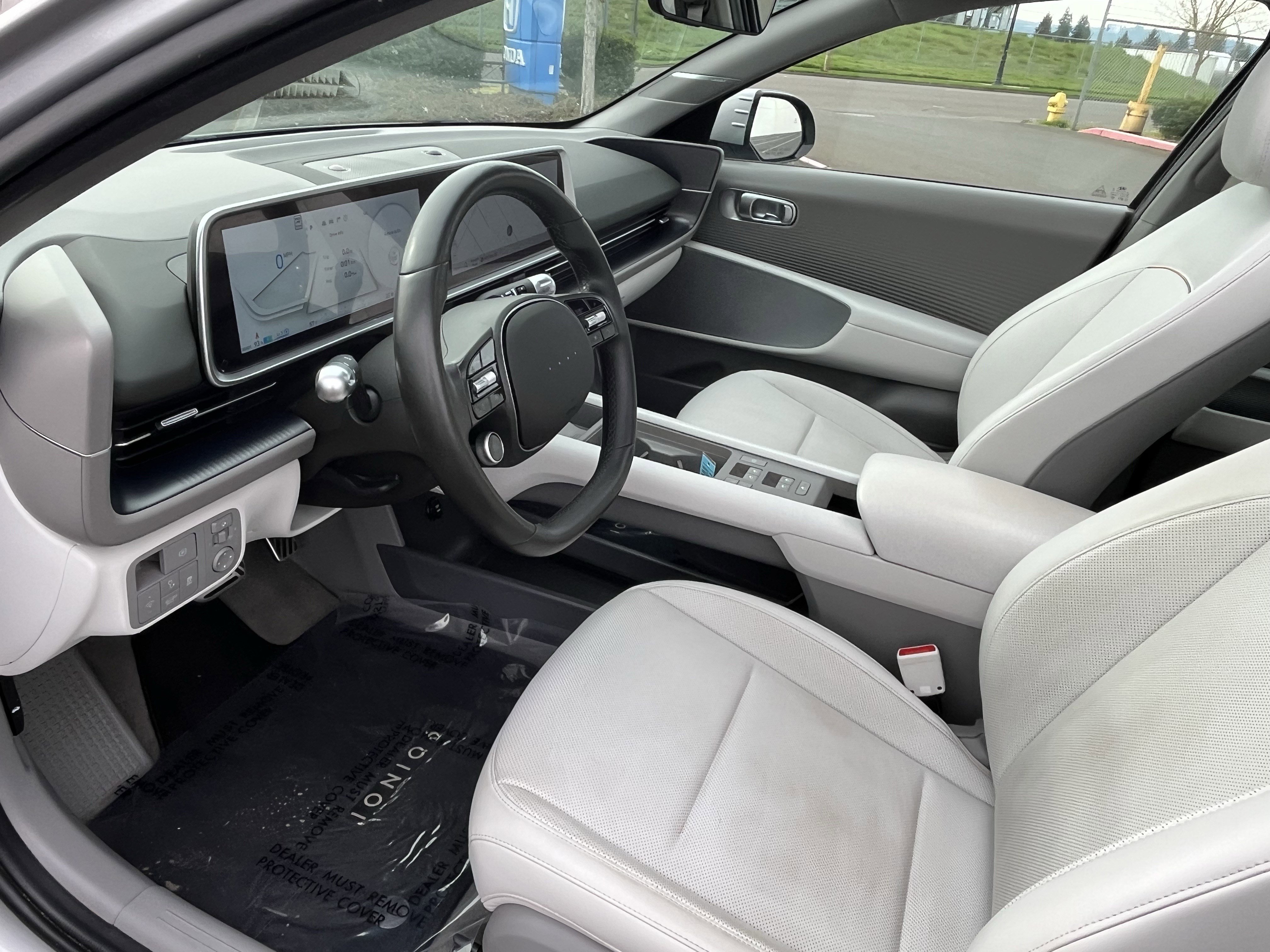 Used 2024 Hyundai Ioniq 6 Limited image 9