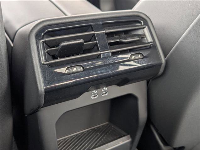 Certified 2025 BMW 530i RWD image 18
