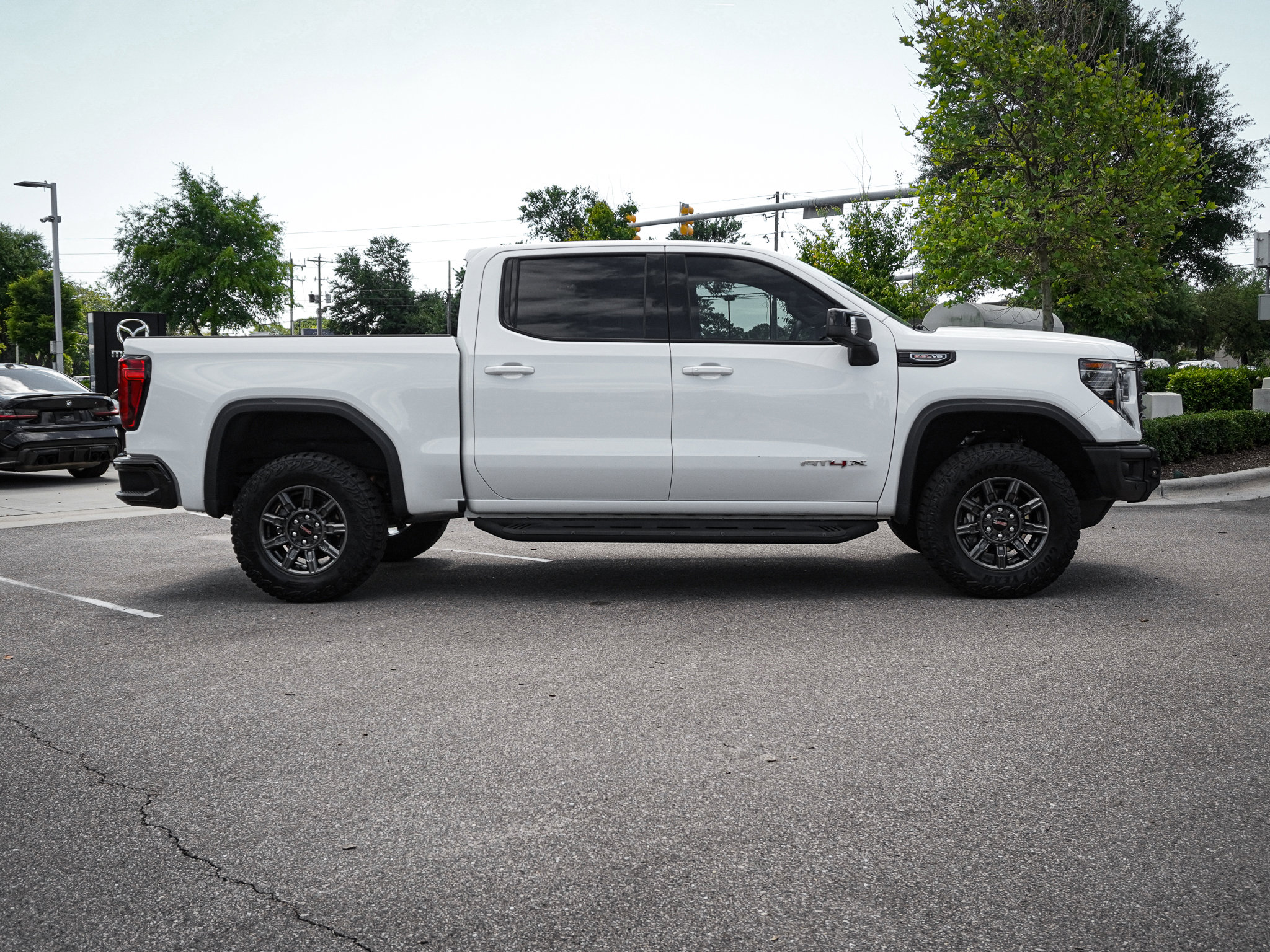 Used 2025 GMC Sierra 1500 AT4X AWD/4WD image 11