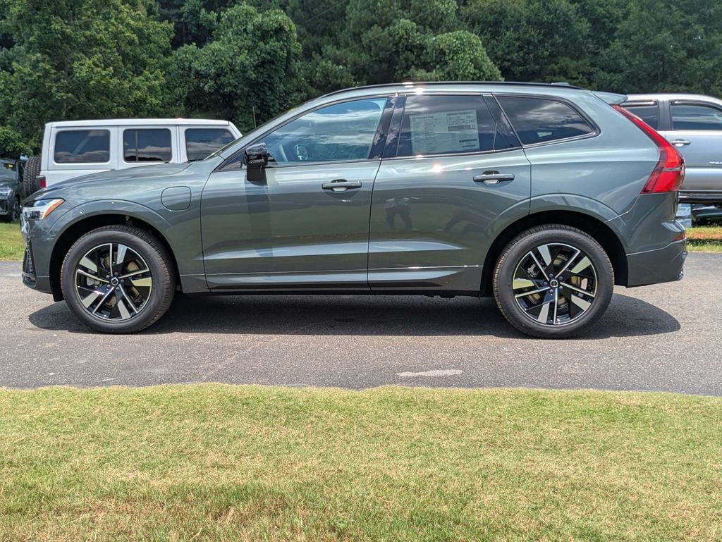 New 2026 Volvo XC60 T8 Core AWD/4WD image 3