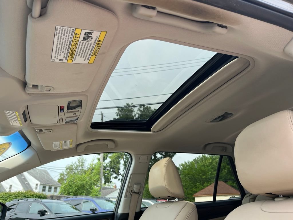 Used 2018 Subaru Outback 3.6R Limited AWD/4WD image 28