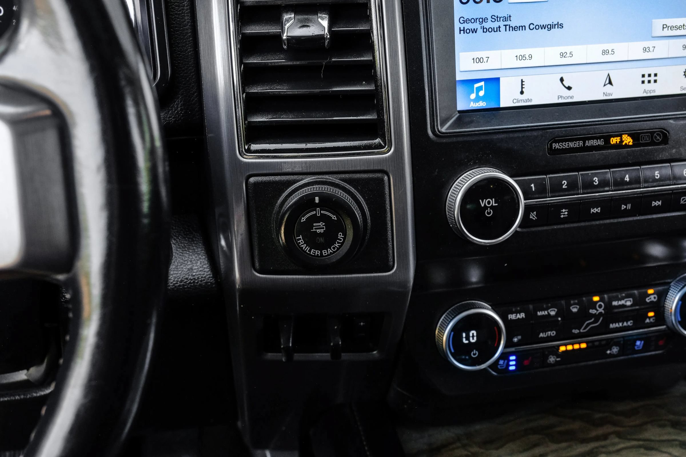 Used 2019 Ford Expedition Max Platinum RWD image 33
