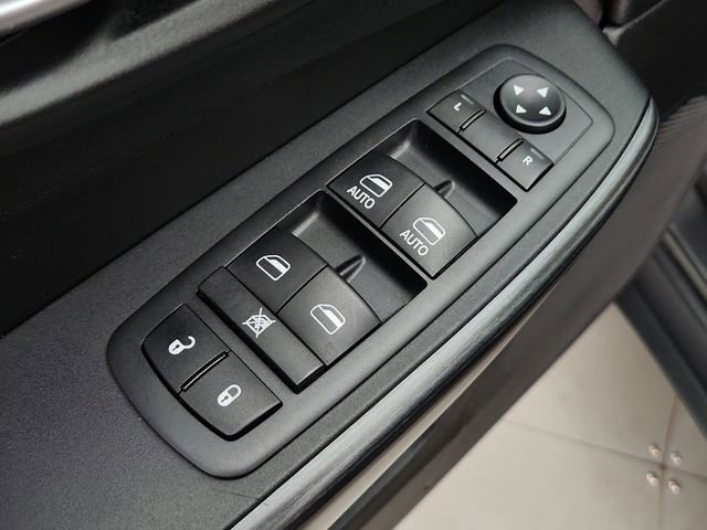 Used 2016 Jeep Cherokee Limited AWD/4WD image 24
