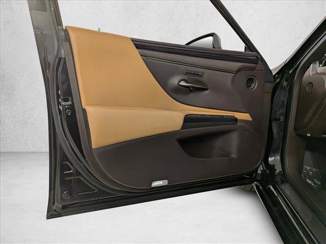 Used 2021 Lexus ES 300h w/ Premium Package image 13