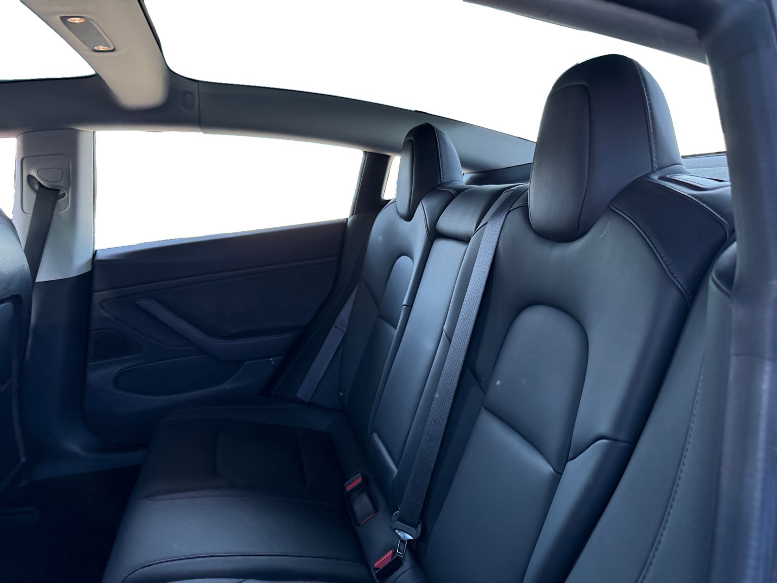 Used 2018 Tesla Model 3 Long Range image 8