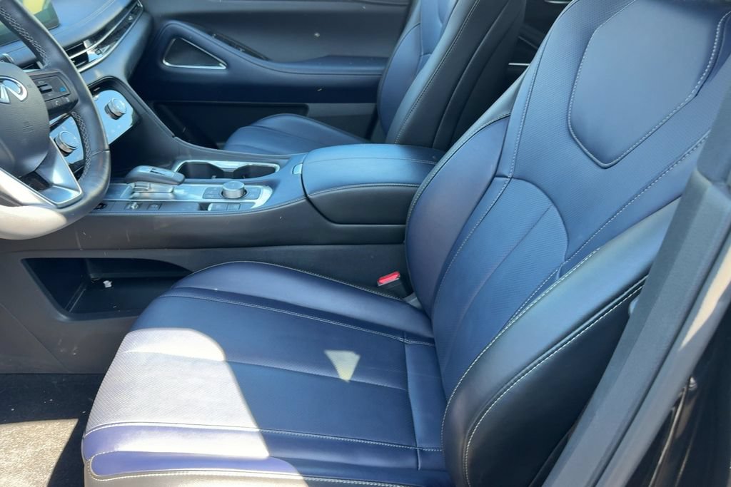 Used 2026 INFINITI QX60 Sport w/ Dark Cargo Package AWD/4WD image 11