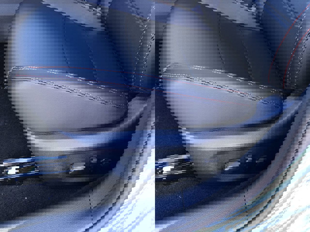 New 2025 Nissan Sentra SR w/ SR Premium Package image 23