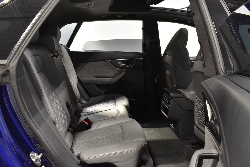 Used 2021 Audi SQ8 Prestige w/ Prestige Package image 29