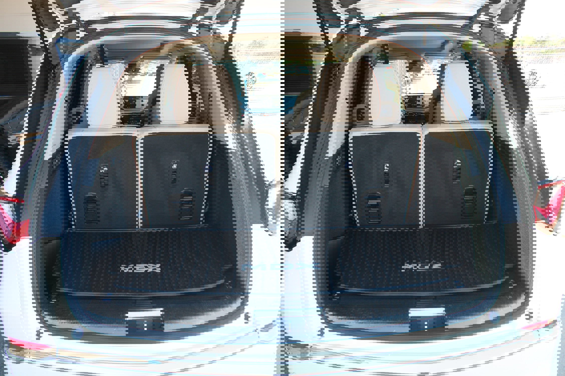 Used 2023 Acura MDX SH-AWD w/ Advance Package image 21