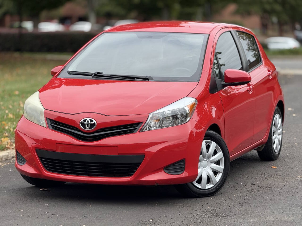 Used 2014 Toyota Yaris LE FWD image 1