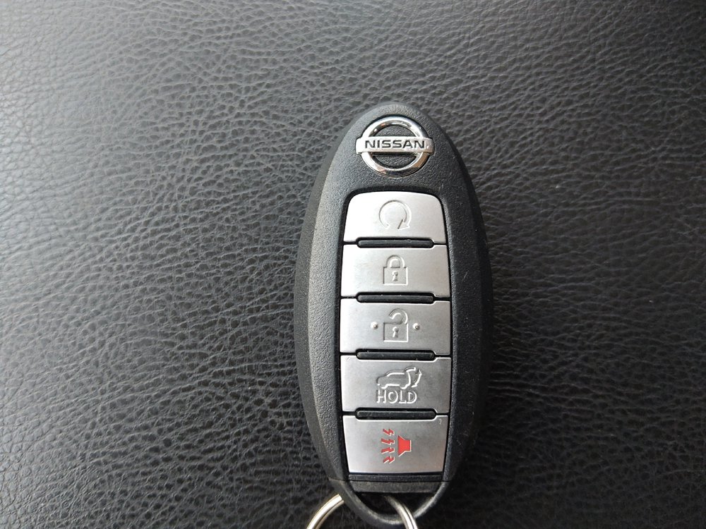 Used 2018 Nissan Pathfinder SL w/ Midnight Edition Package AWD/4WD image 32