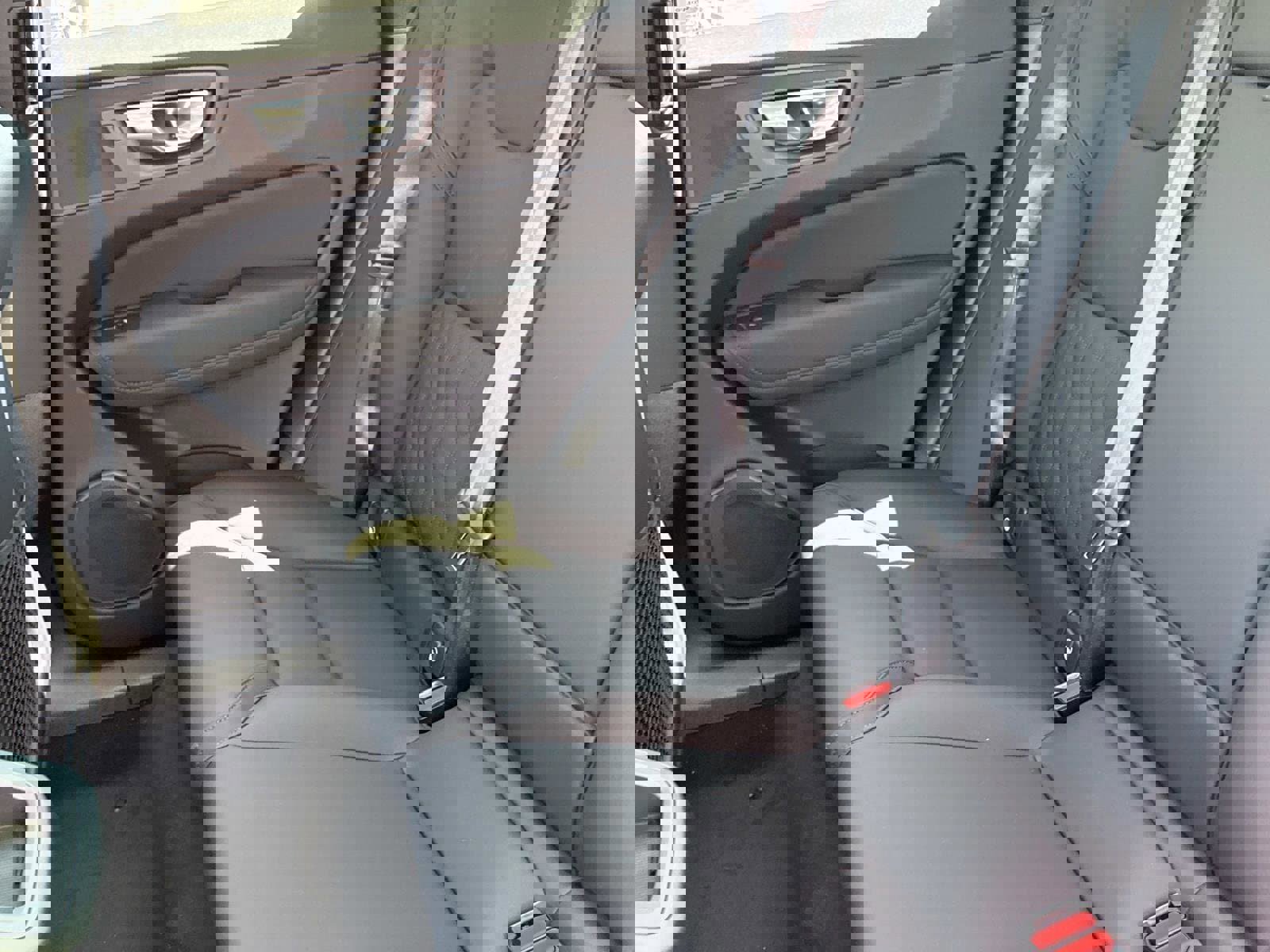 New 2026 Volvo XC60 B5 Plus w/ Climate Package image 13