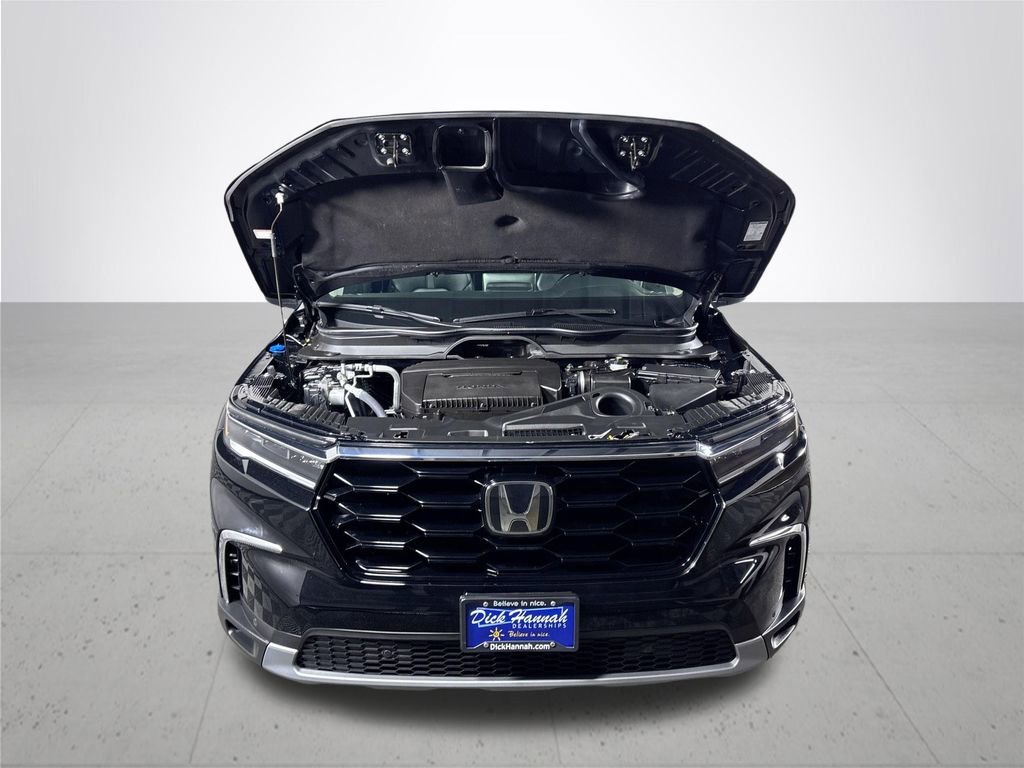 Certified 2023 Honda Pilot Touring image 24