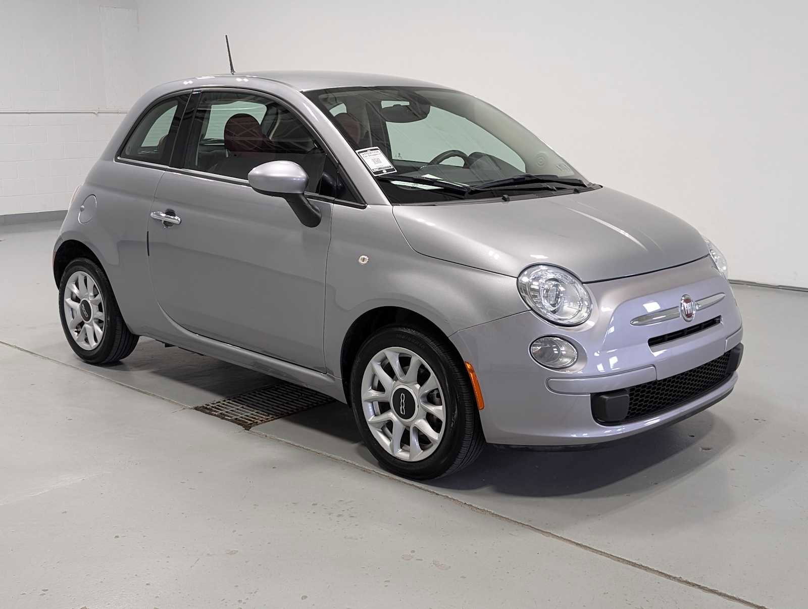 Used 2017 FIAT 500 Pop FWD image 5