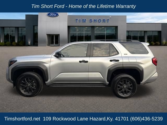 Used 2025 Toyota 4Runner SR5 AWD/4WD image 6