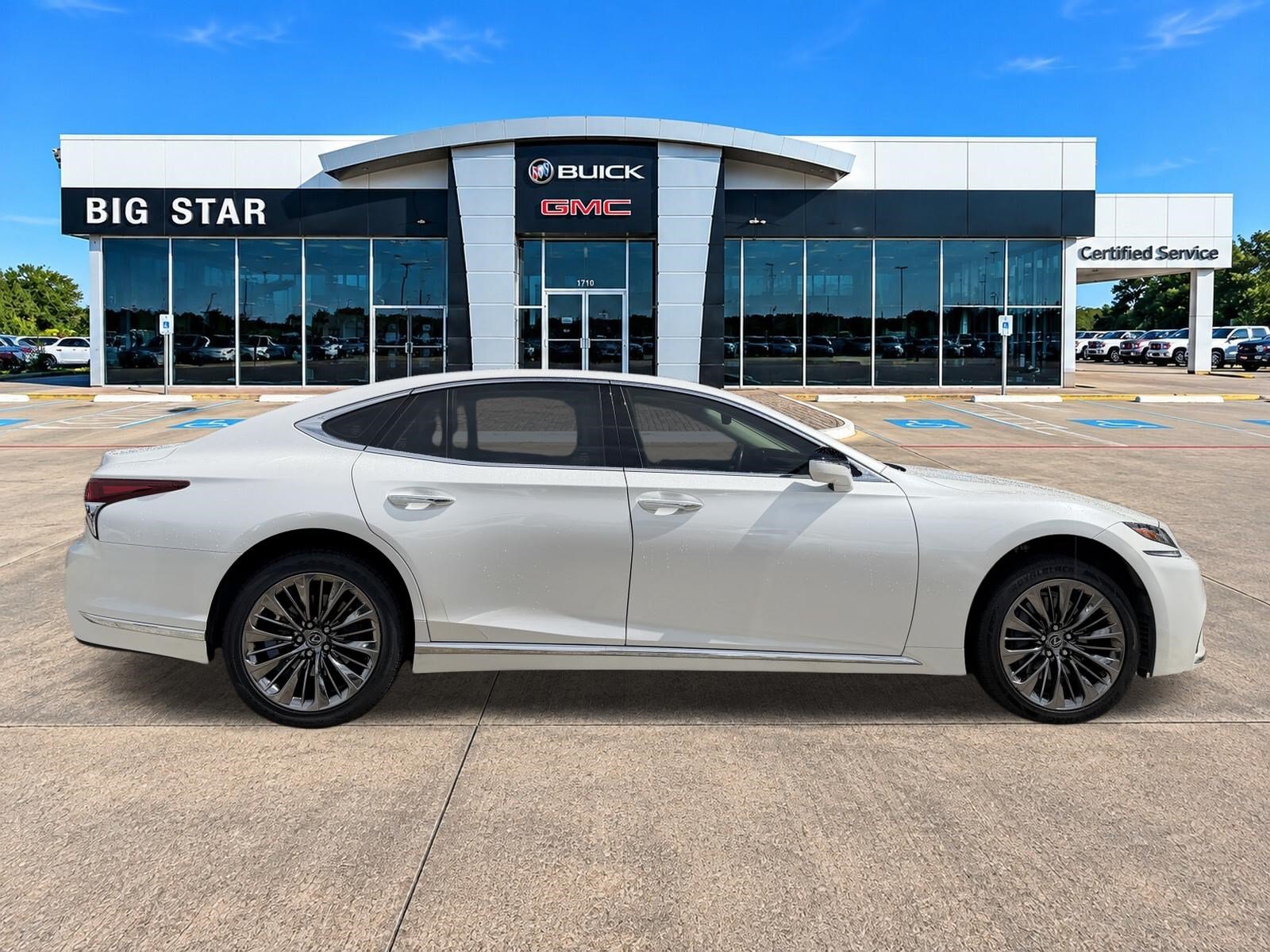 Used 2018 Lexus LS 500 w/ Luxury Package RWD image 5