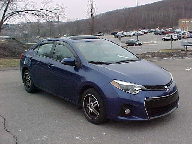 Used 2015 Toyota Corolla S image 37