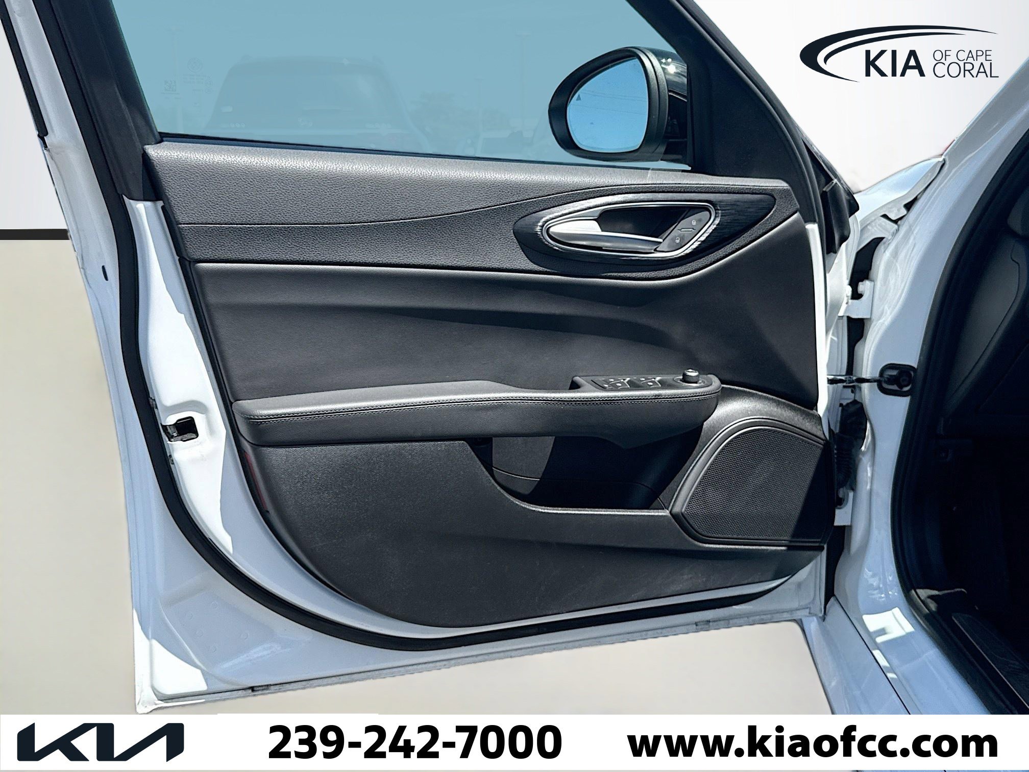 Used 2024 Alfa Romeo Giulia Sprint image 19