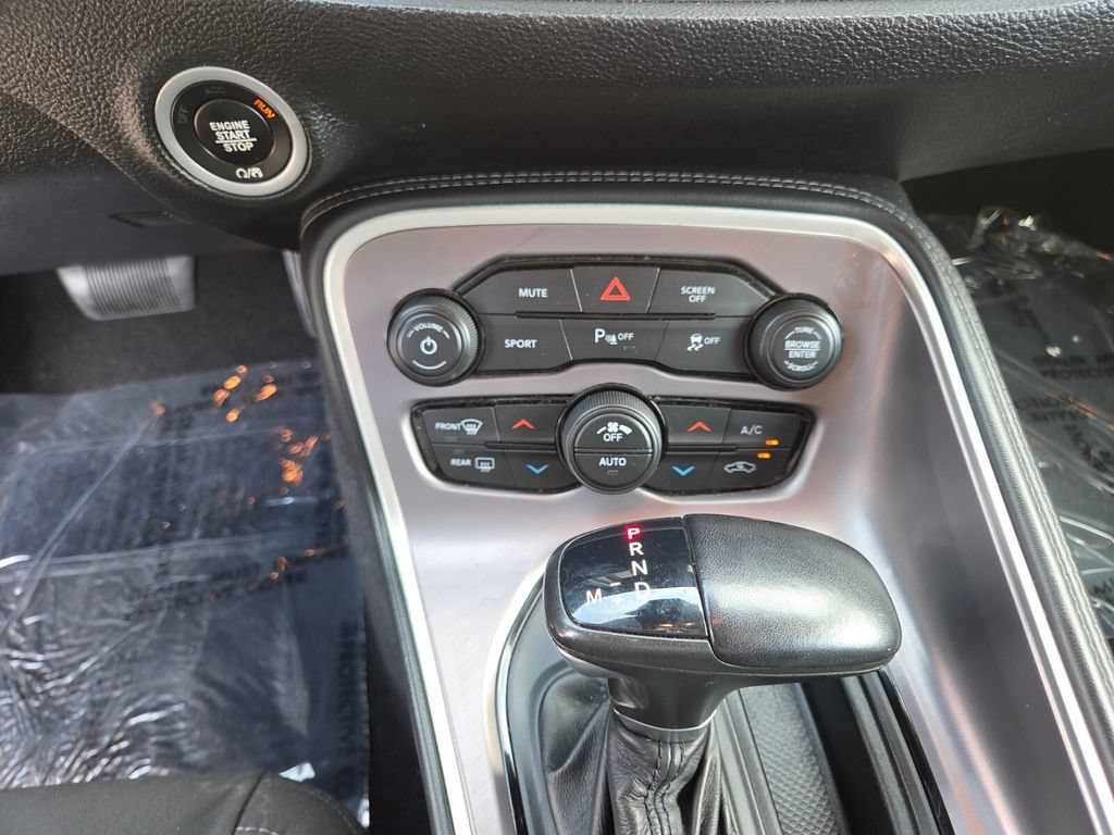 Certified 2022 Dodge Challenger GT RWD image 29