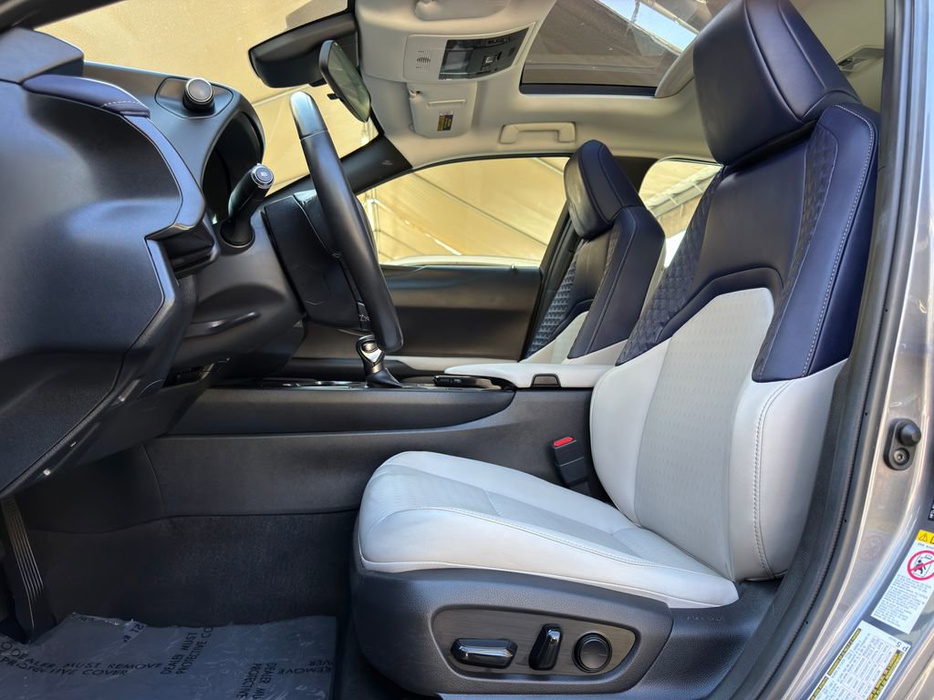 Used 2019 Lexus UX 200 w/ Accessory Package 2 FWD image 10