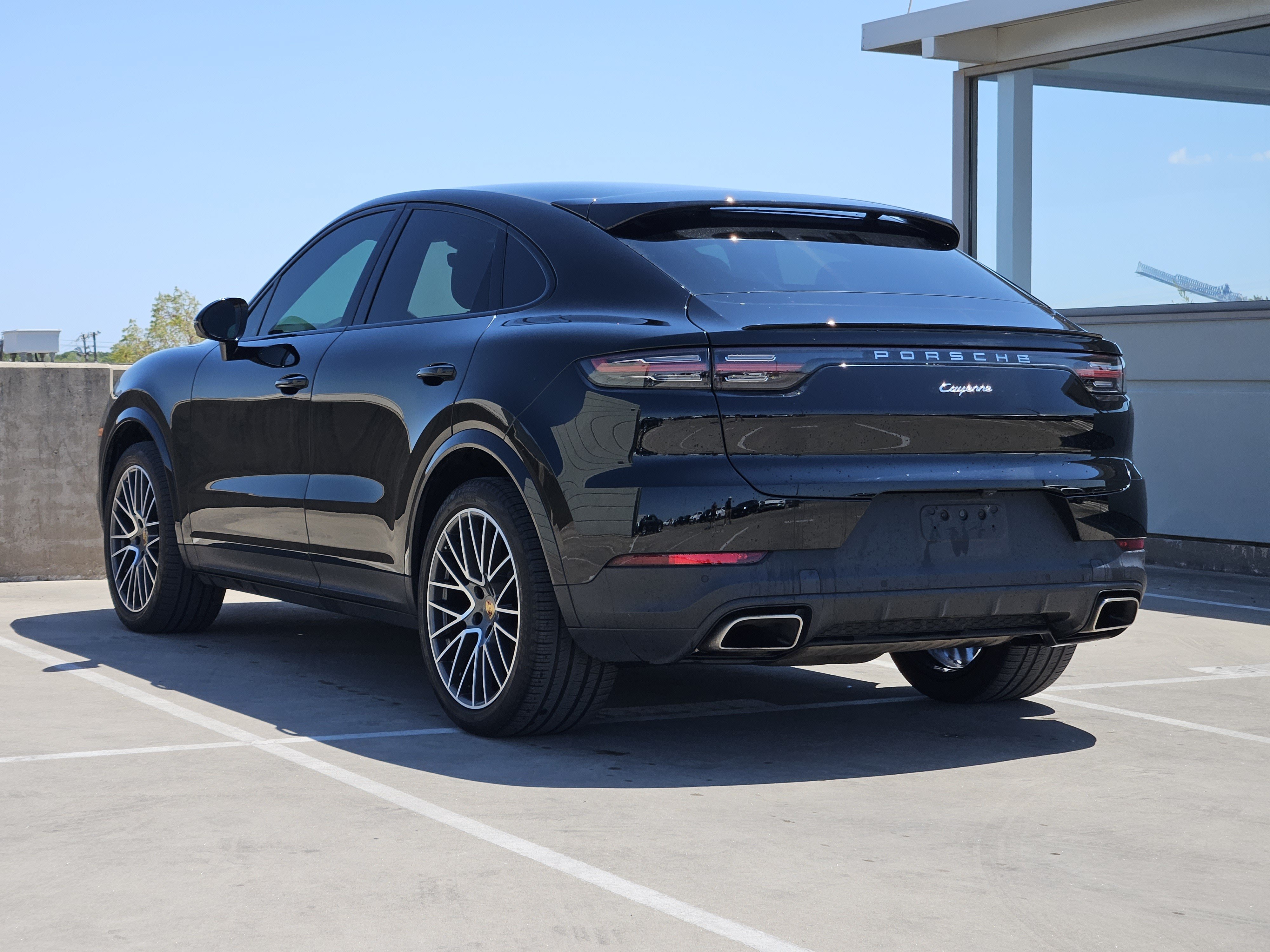 Certified 2023 Porsche Cayenne Coupe AWD/4WD image 3
