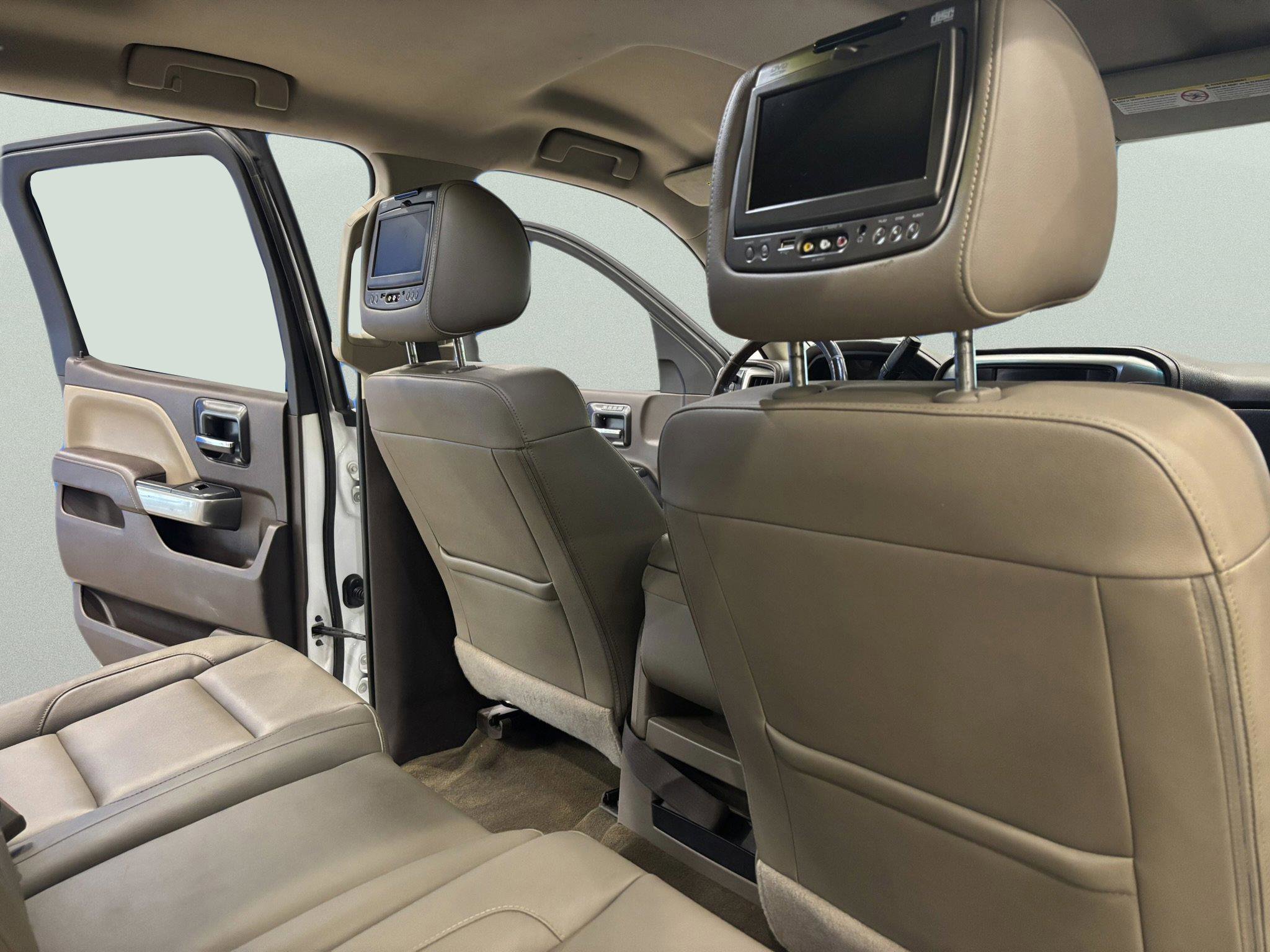 Used 2017 Chevrolet Silverado 3500 LTZ w/ Duramax Plus Package image 29