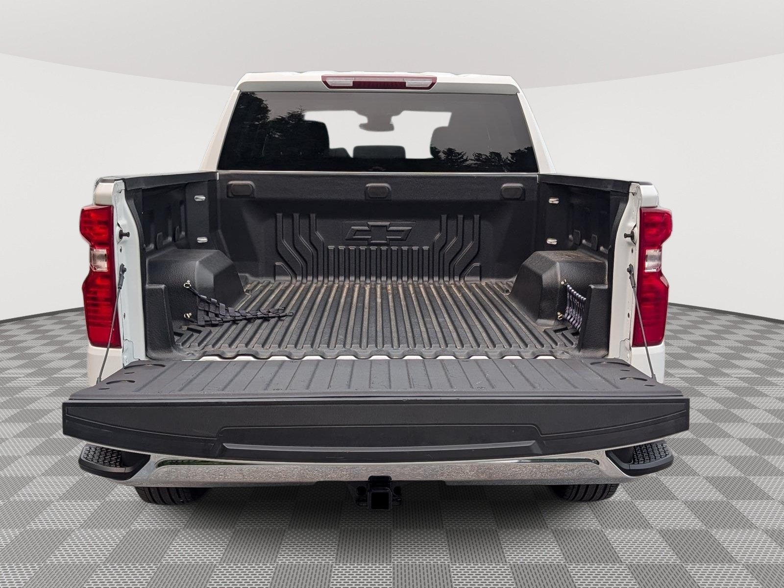 Used 2023 Chevrolet Silverado 1500 LT AWD/4WD image 13