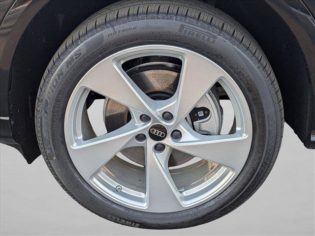 Used 2025 Audi Q5 Premium Plus AWD/4WD image 9