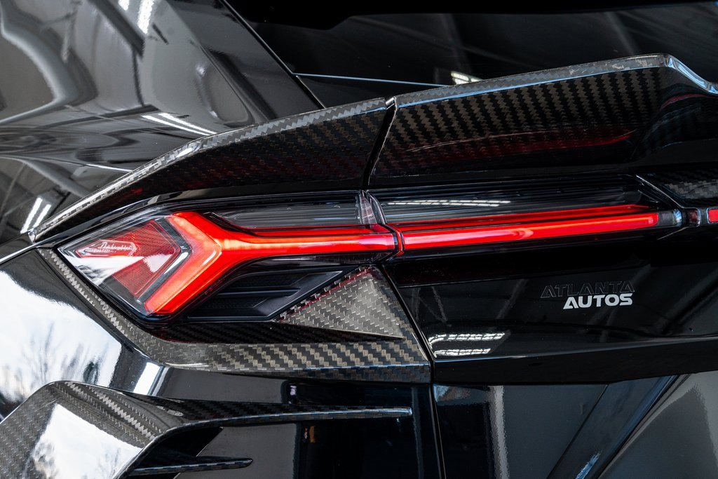 Used 2022 Lamborghini Urus image 31