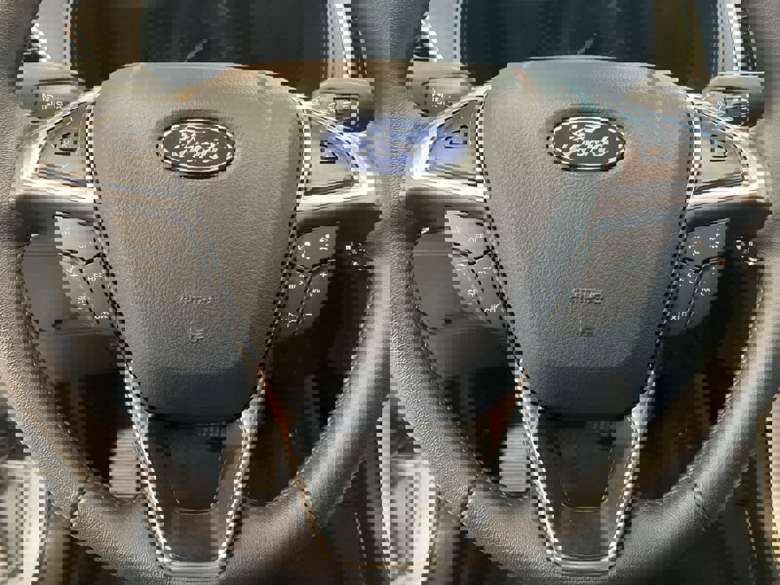 Used 2024 Ford Edge SEL w/ Convenience Package image 14