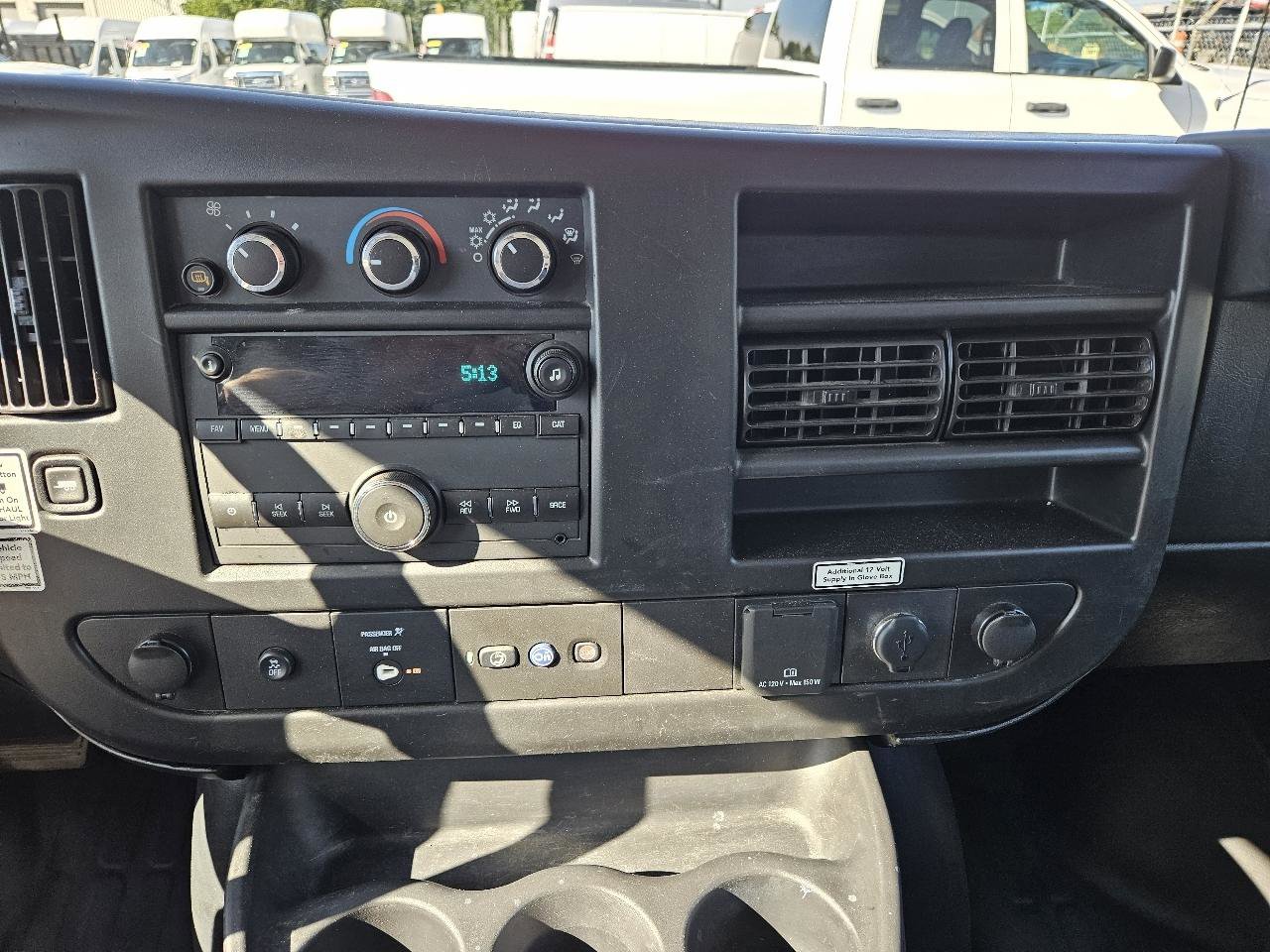 Used 2022 GMC Savana 3500 Extended w/ Power Convenience Package RWD image 51